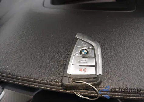 2022 BMW X6 xDrive40I z USA, uszkodzony, nr VIN 5UXCY6C03N9L99413